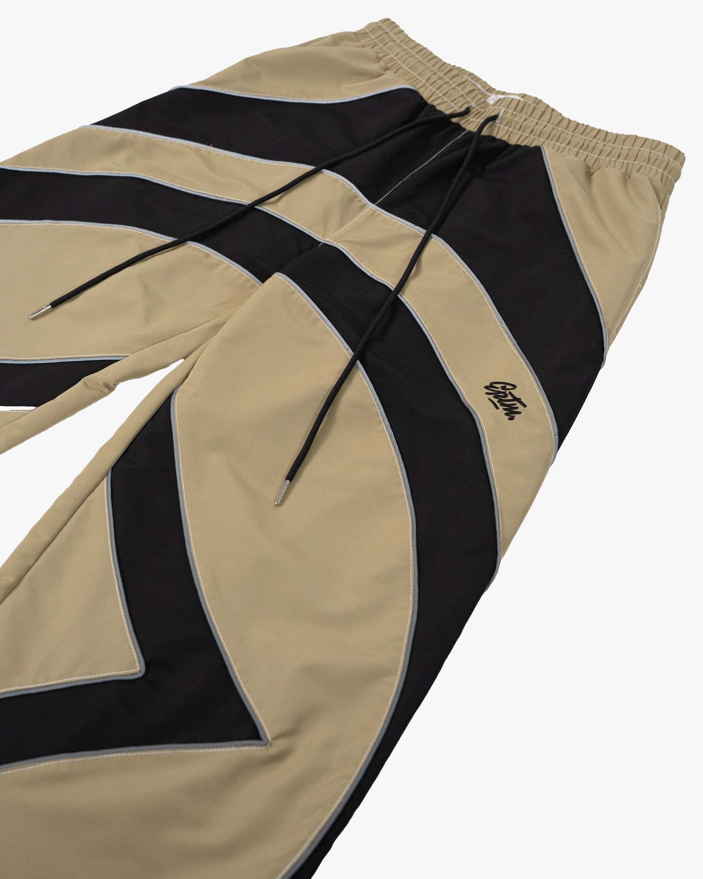 EPTM Dreamy Baggy Pants In Khaki