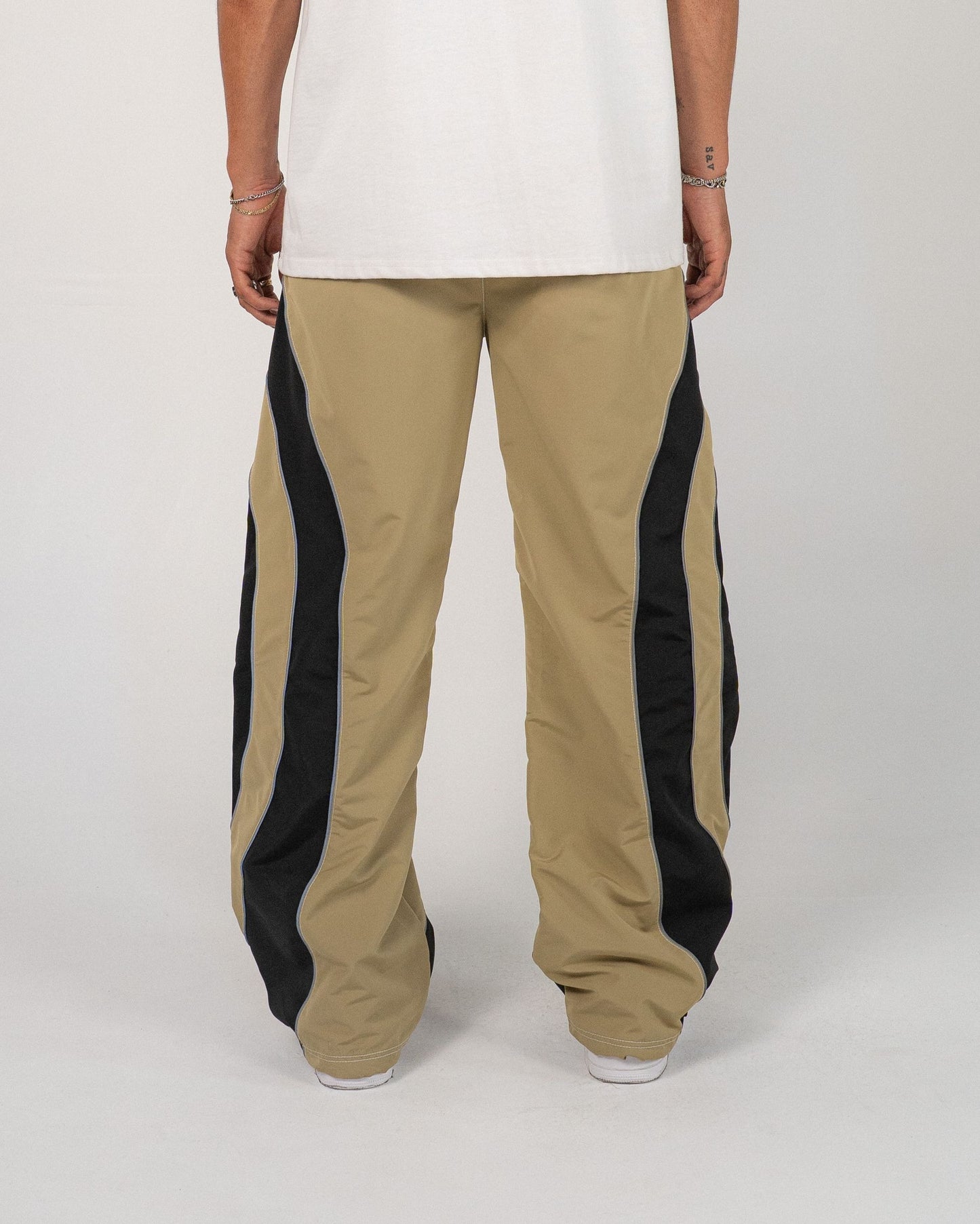 EPTM Dreamy Baggy Pants In Khaki