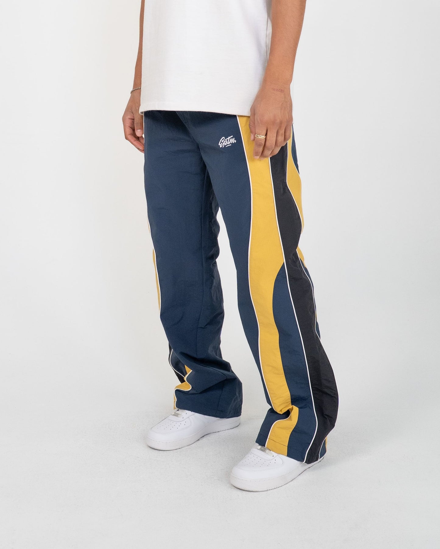 EPTM Arlo Men's Relaxed Fit Wide Leg Pants in Navy Blue