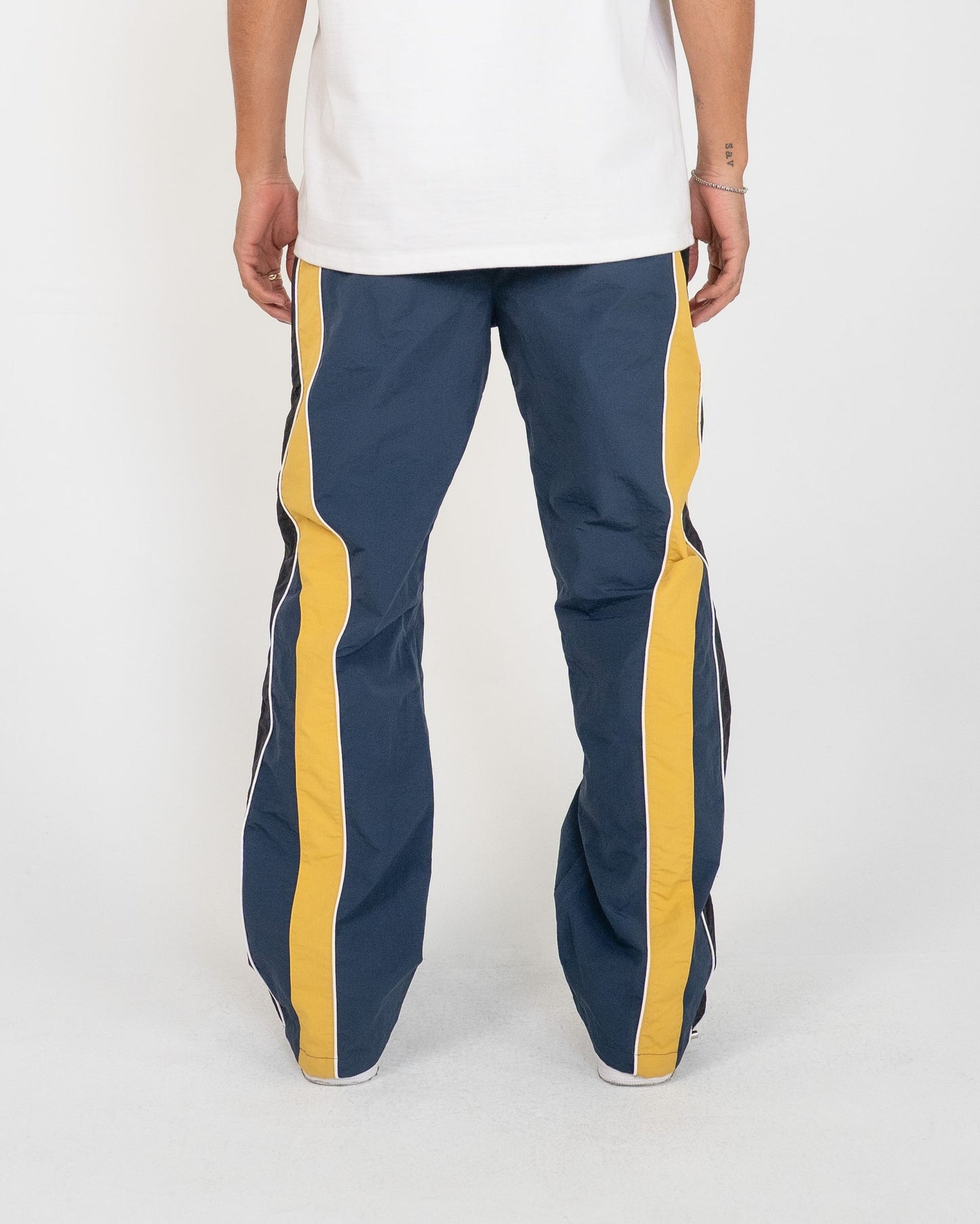 EPTM Arlo Men's Relaxed Fit Wide Leg Pants in Navy Blue