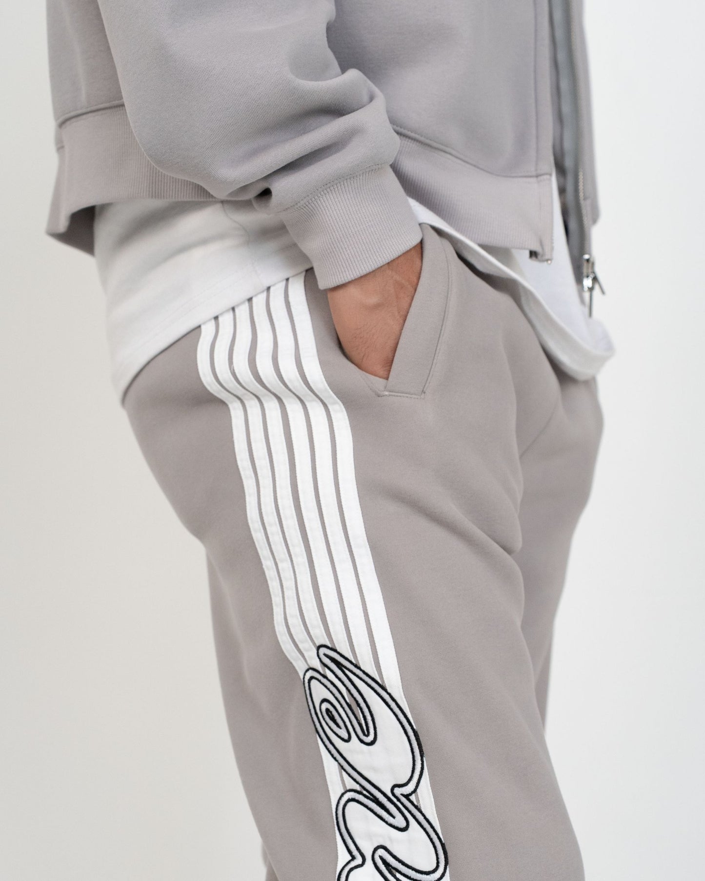 EPTM Epitome Men's Sweatpants in Grey