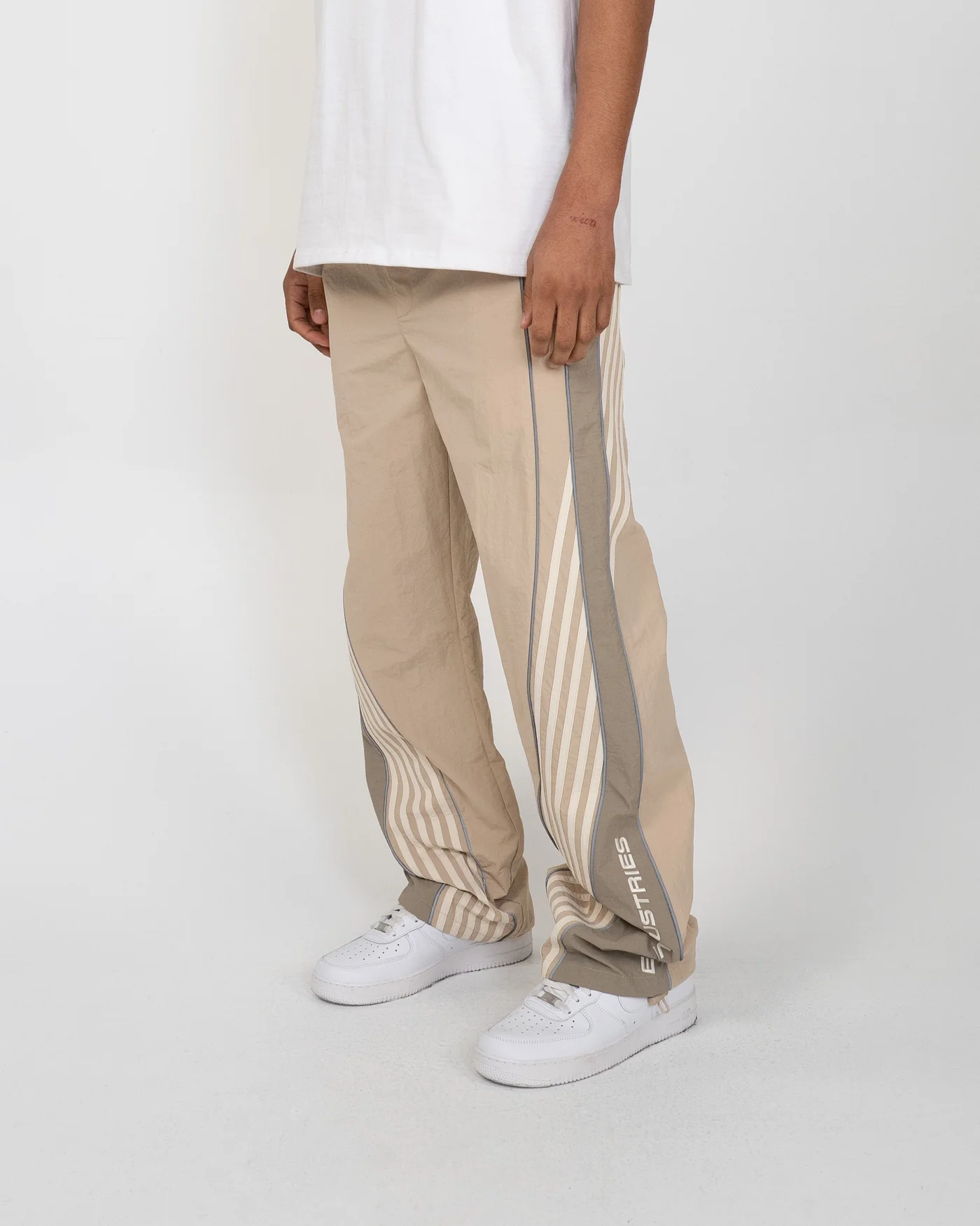 EPTM Ludgate Men's Relaxed Fit Wide Leg Pants in Khaki